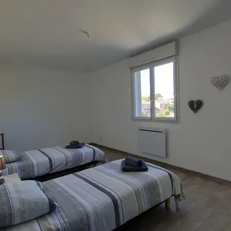 2 Maisons à louer à Montalieu Esterno foto